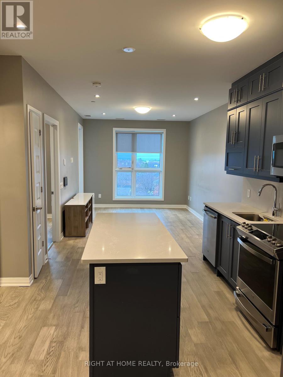 311 - 95 Dundas Street W, Oakville, Ontario  L6M 5N4 - Photo 4 - W13050360