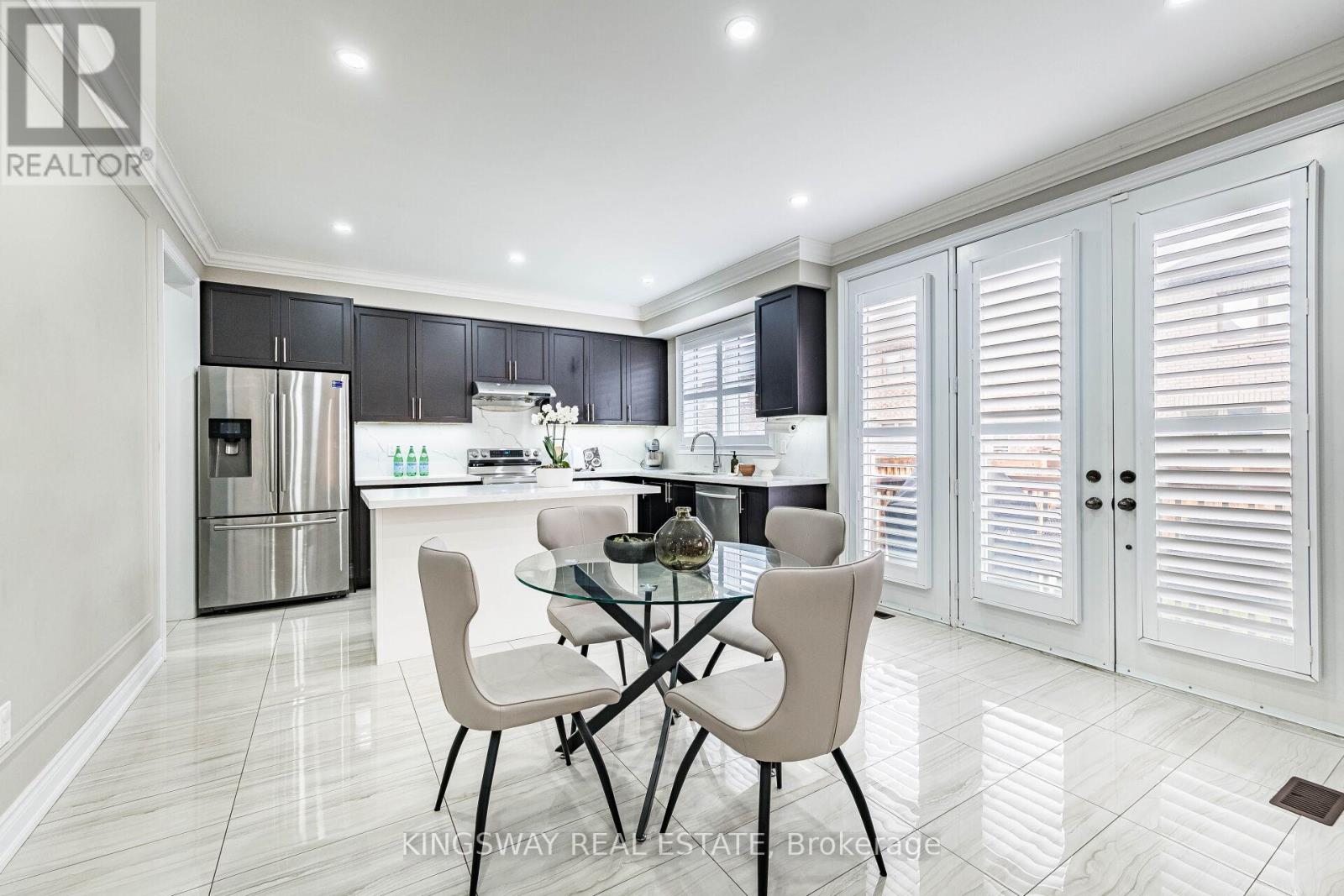 41 Argelia Crescent, Brampton, Ontario  L6X 5N5 - Photo 13 - W13050412