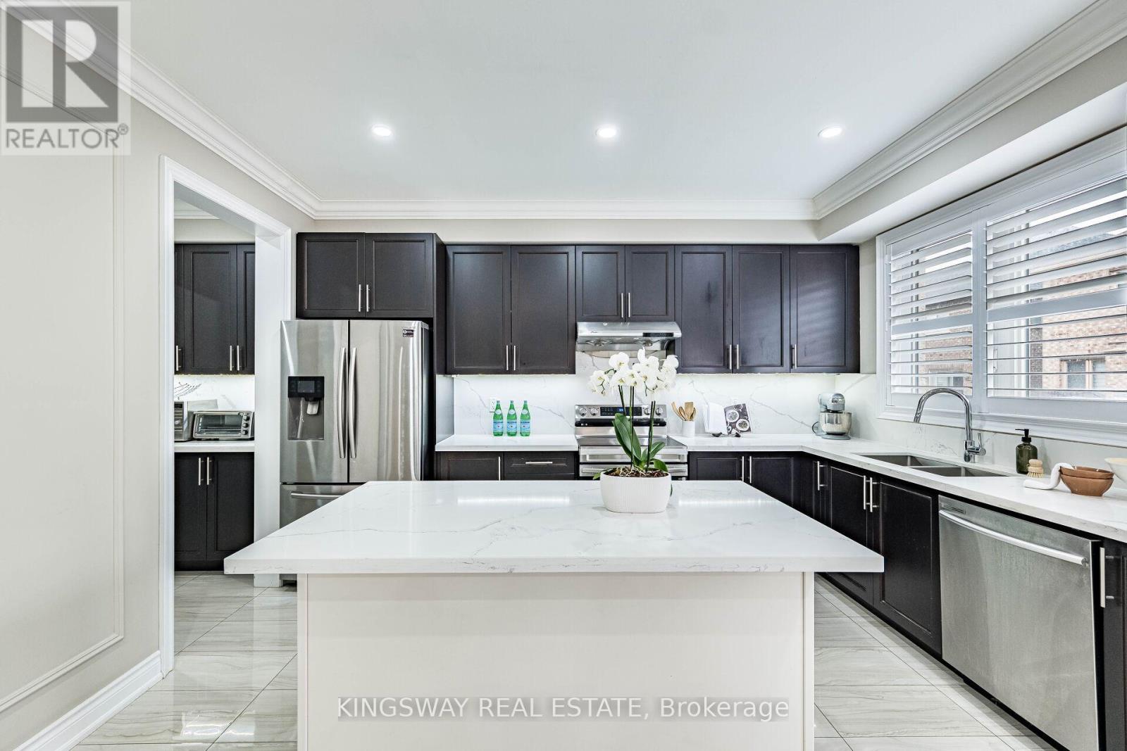 41 Argelia Crescent, Brampton, Ontario  L6X 5N5 - Photo 14 - W13050412