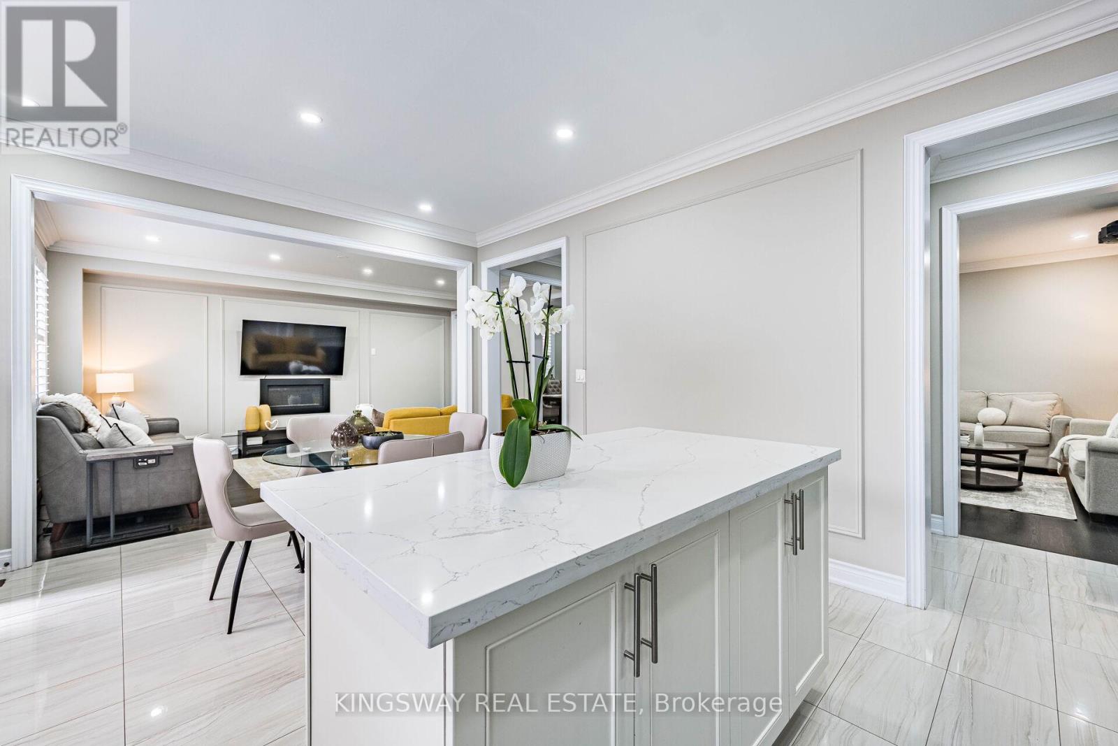 41 Argelia Crescent, Brampton, Ontario  L6X 5N5 - Photo 17 - W13050412