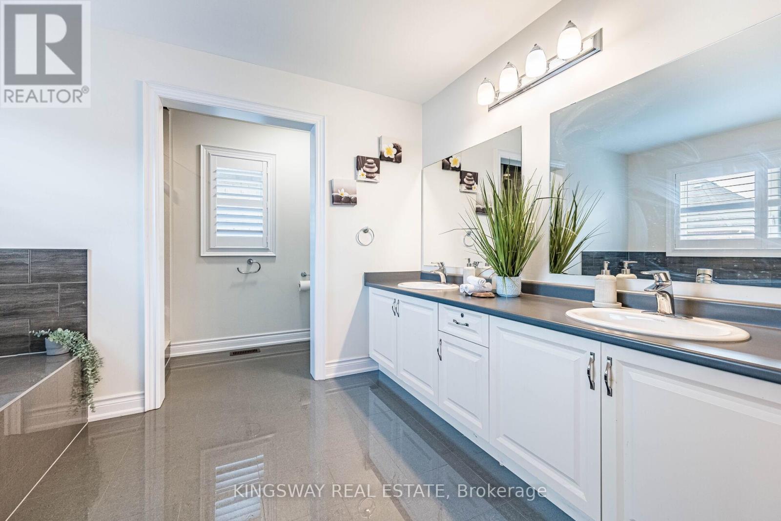 41 Argelia Crescent, Brampton, Ontario  L6X 5N5 - Photo 26 - W13050412