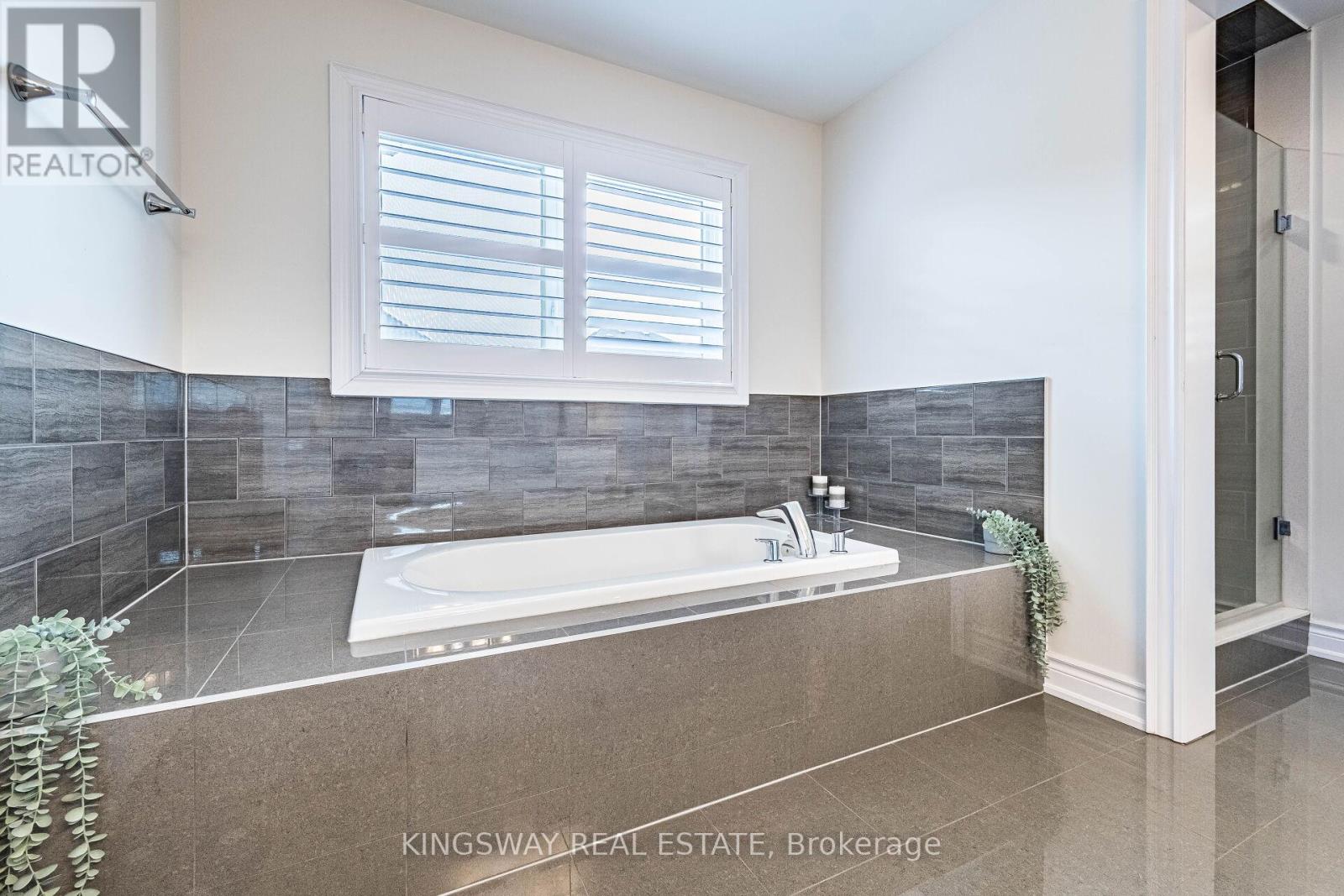 41 Argelia Crescent, Brampton, Ontario  L6X 5N5 - Photo 27 - W13050412