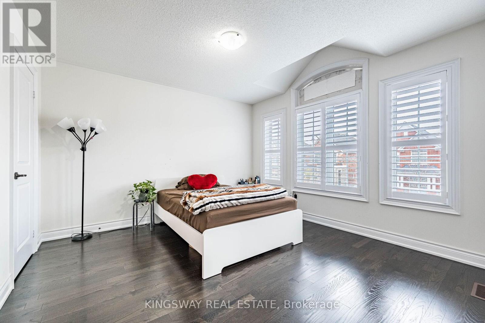 41 Argelia Crescent, Brampton, Ontario  L6X 5N5 - Photo 34 - W13050412