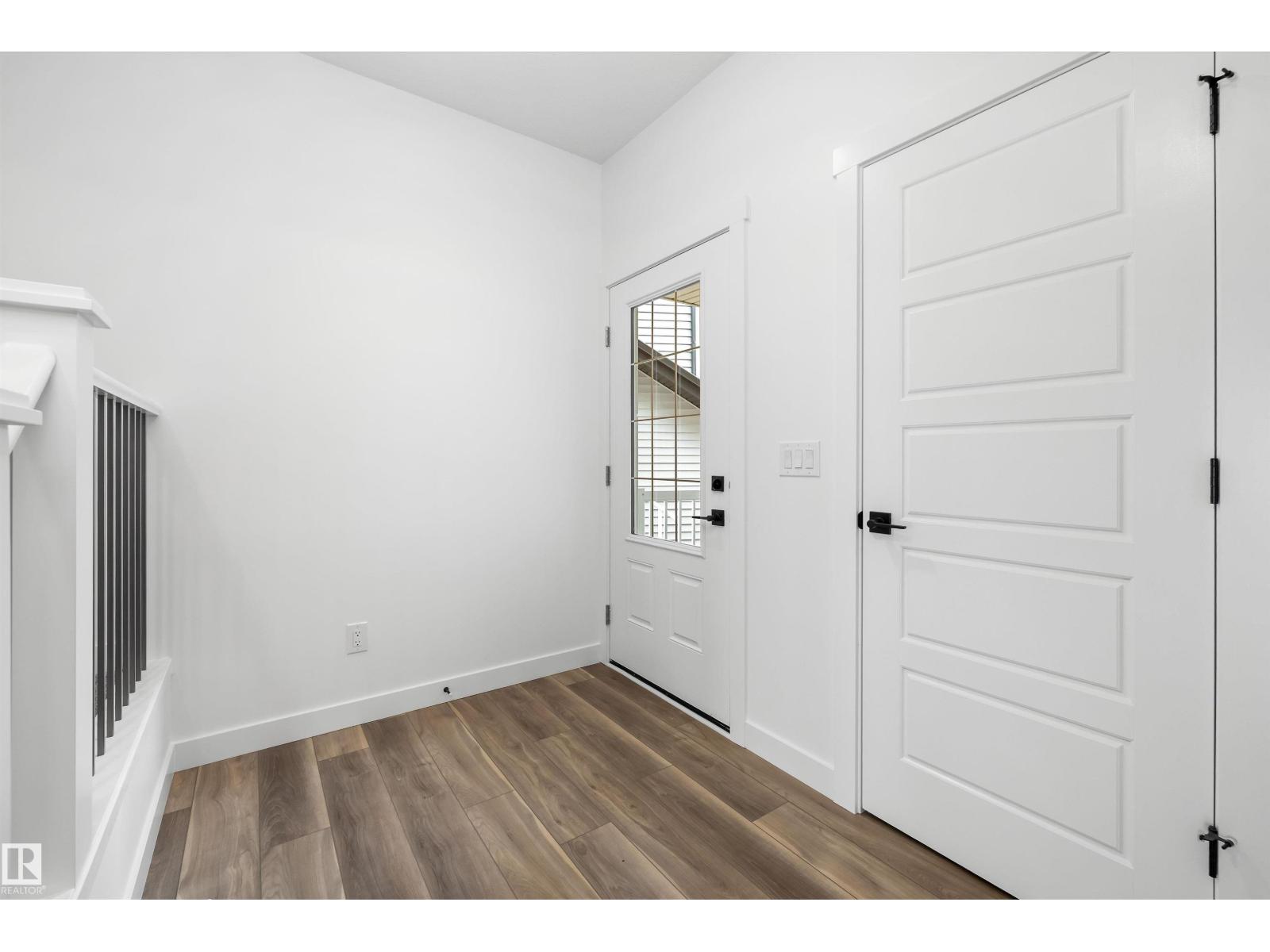 4039 207 St NW, Edmonton, Alberta  T6M 3G1 - Photo 3 - E4473796