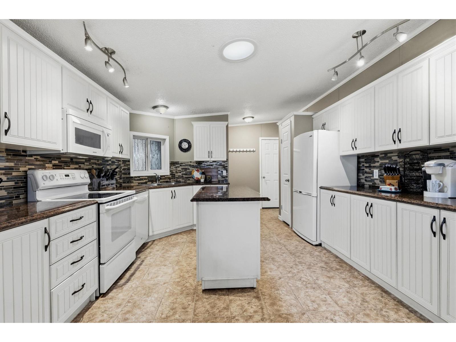 11 44565 Monte Vista Drive, Sardis South, Chilliwack, British Columbia  V2R 5Y4 - Photo 10 - R3116206