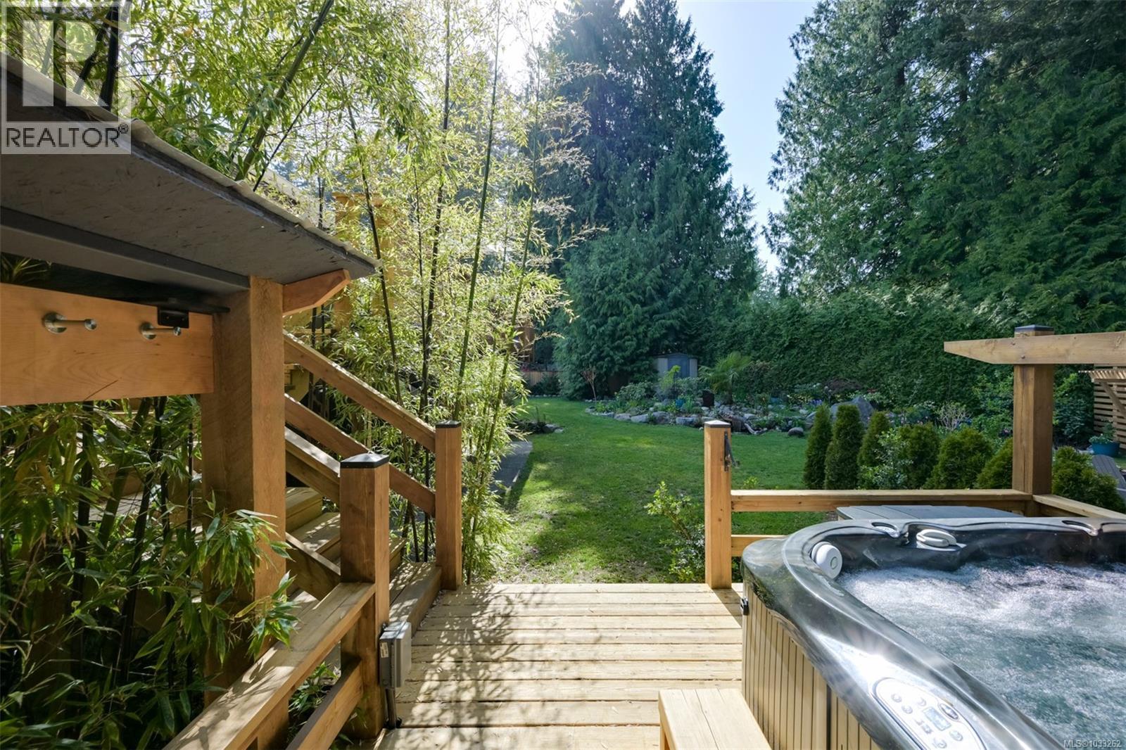 774 Destrube Pl, Saanich, British Columbia  V8Y 3B2 - Photo 54 - 1033262