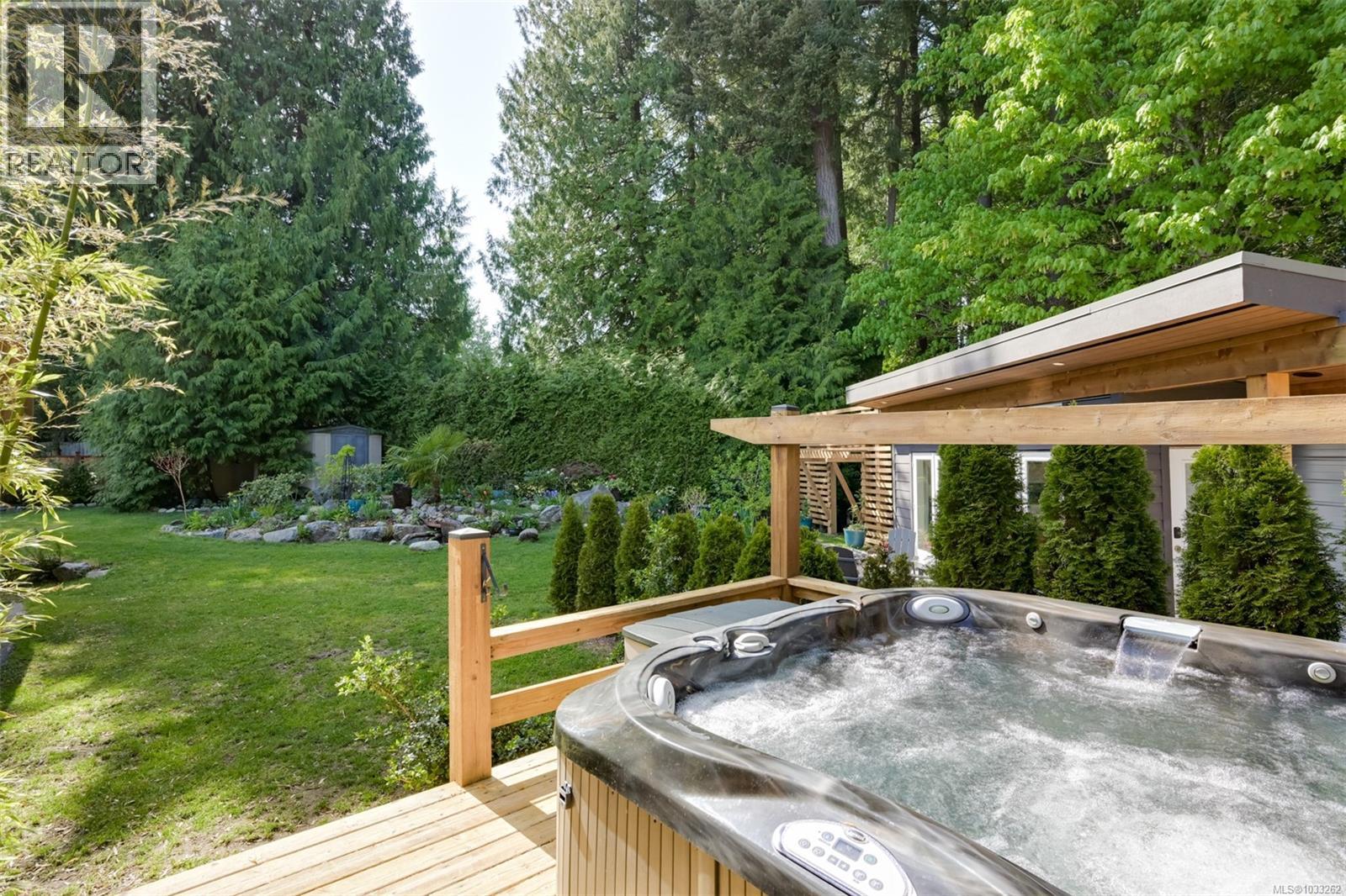 774 Destrube Pl, Saanich, British Columbia  V8Y 3B2 - Photo 53 - 1033262