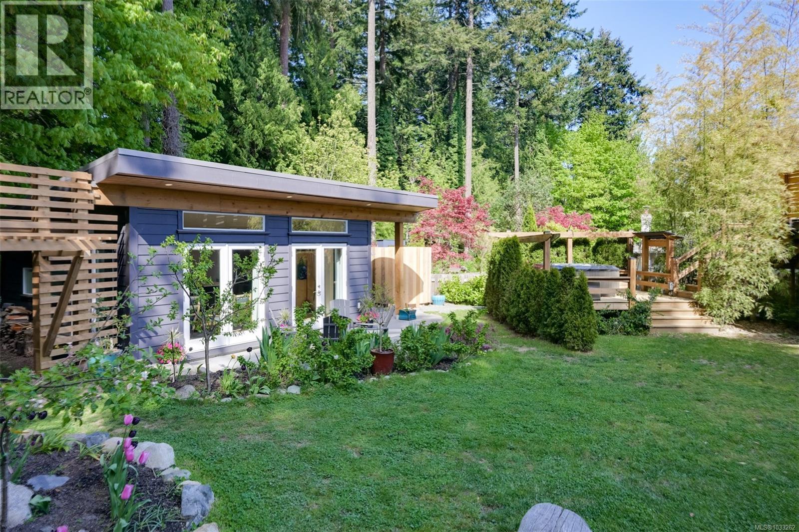 774 Destrube Pl, Saanich, British Columbia  V8Y 3B2 - Photo 57 - 1033262