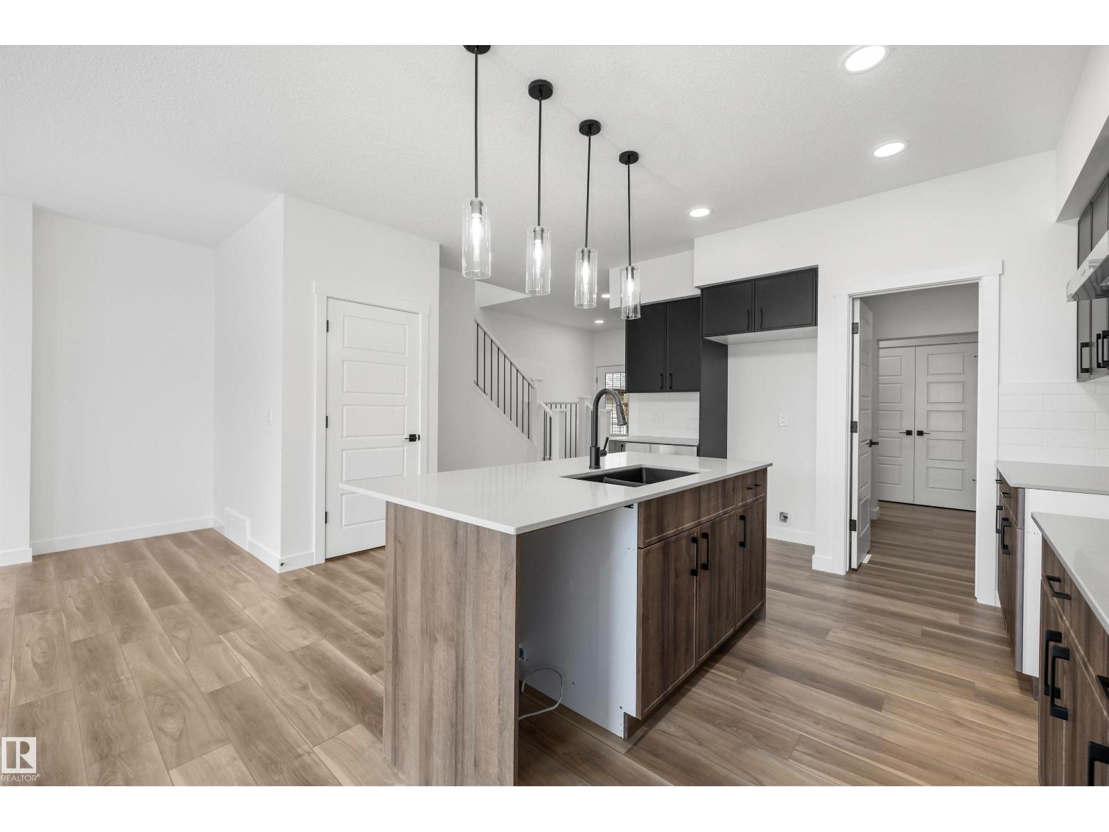 4039 207 St NW, Edmonton, Alberta  T6M 3G1 - Photo 12 - E4473796