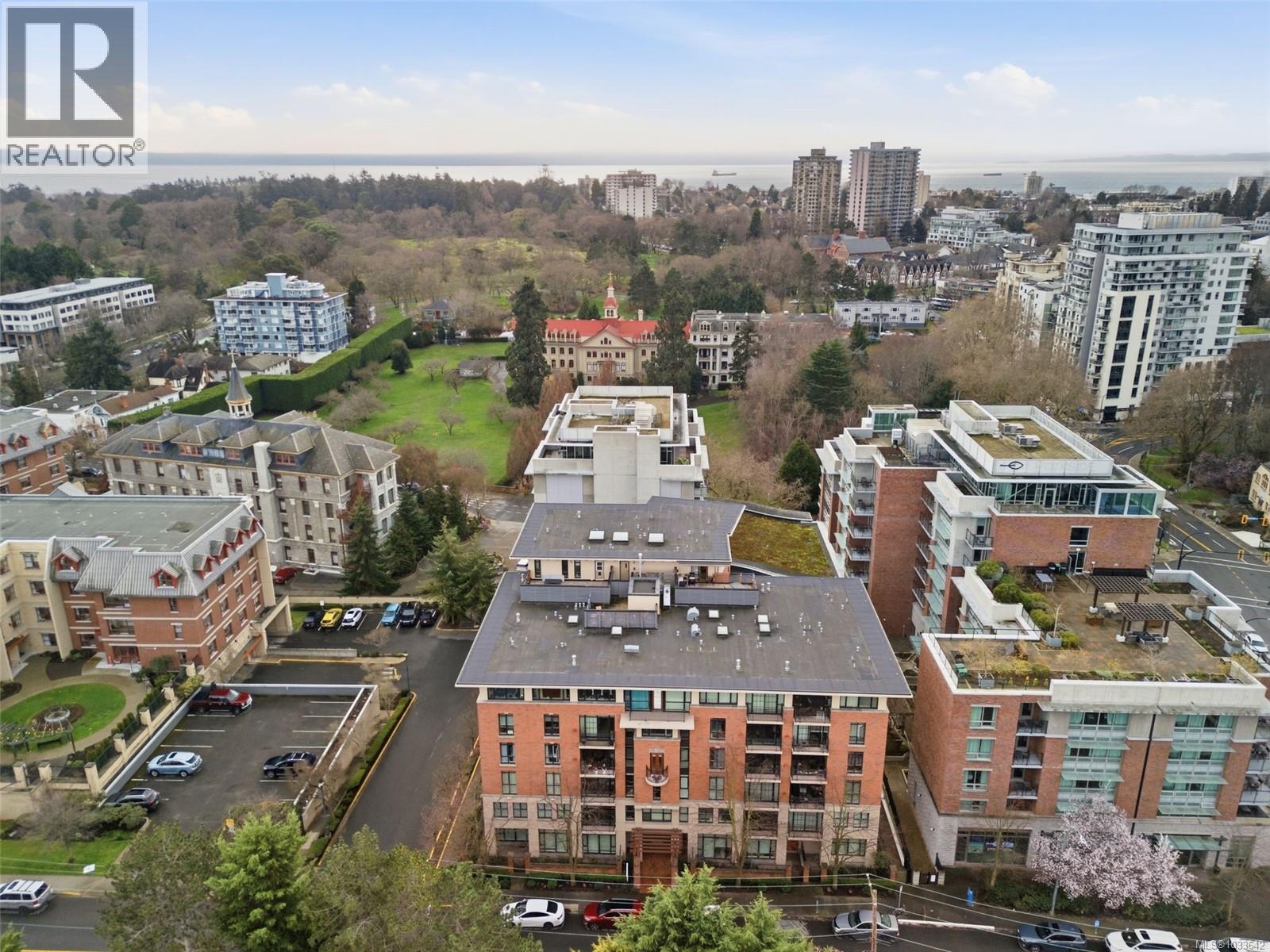 609 827 Fairfield Rd, Victoria, British Columbia  V8V 5B2 - Photo 35 - 1033642