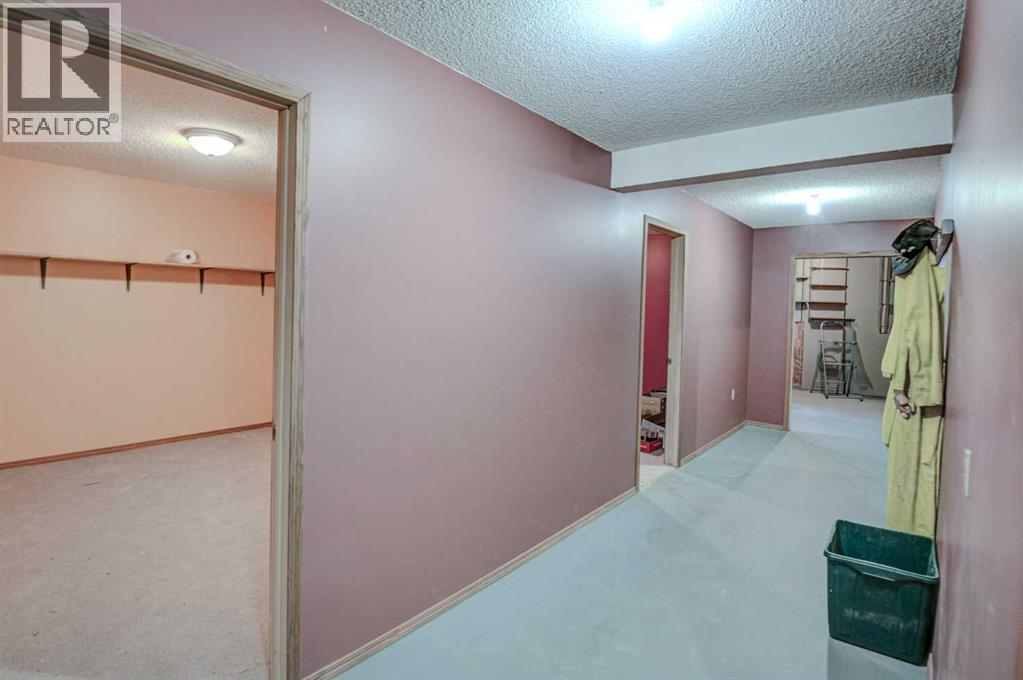 606 Diamond Court Se, Calgary, Alberta  T2J 7C8 - Photo 23 - A2298032