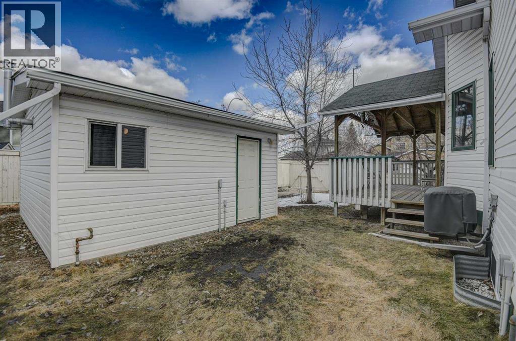 606 Diamond Court Se, Calgary, Alberta  T2J 7C8 - Photo 40 - A2298032