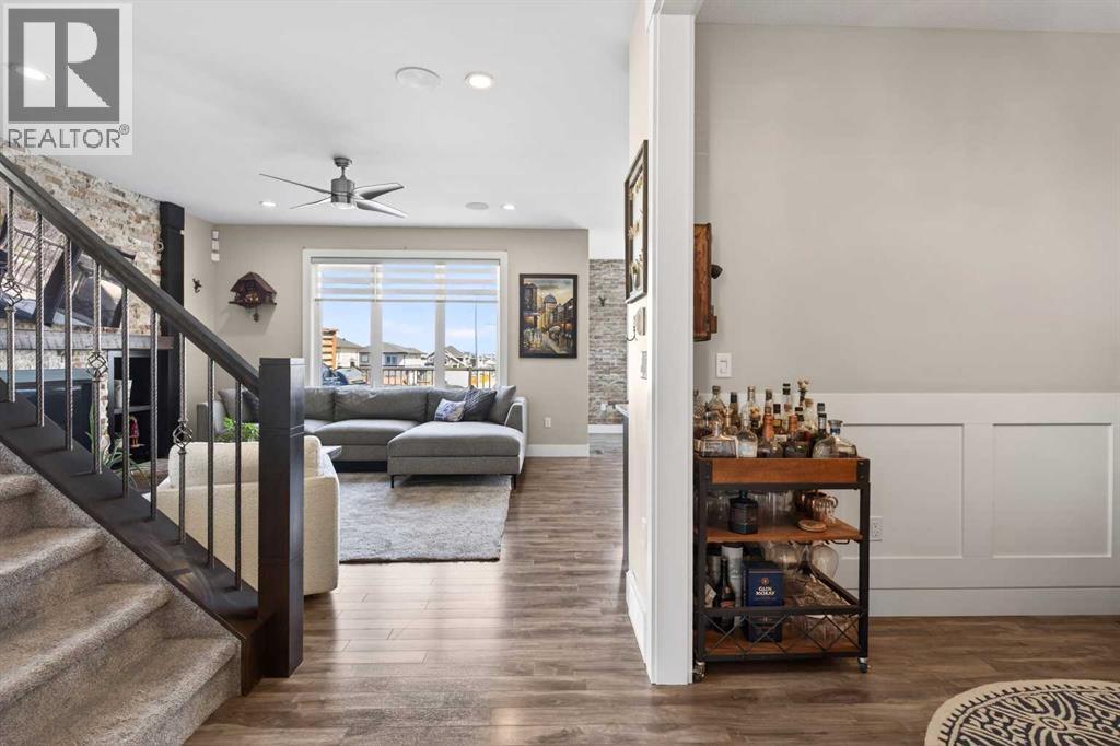 120 Baysprings Court SW, Airdrie, Alberta  T4B 3X7 - Photo 5 - A2304553