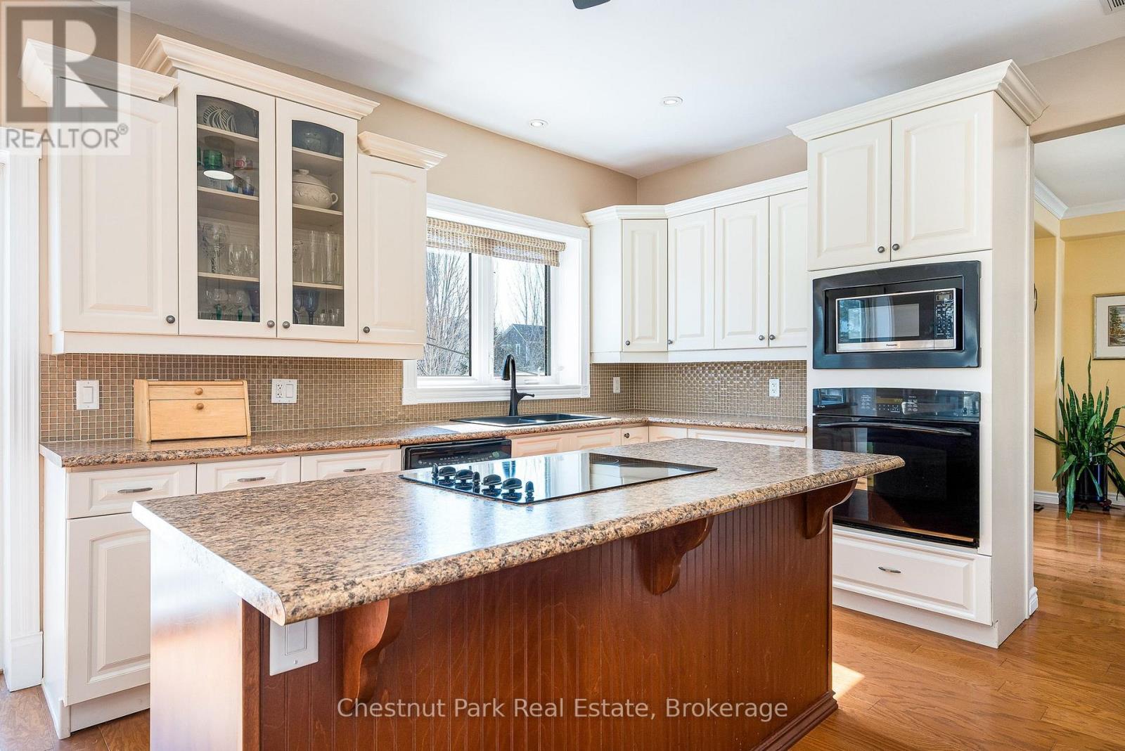 82 Stanley Street, Collingwood, Ontario  L9Y 0G7 - Photo 8 - S12856220