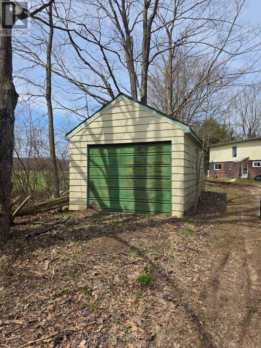 278828 Orchard Drive, Georgian Bluffs, Ontario  N4K 0G3 - Photo 4 - X12770720