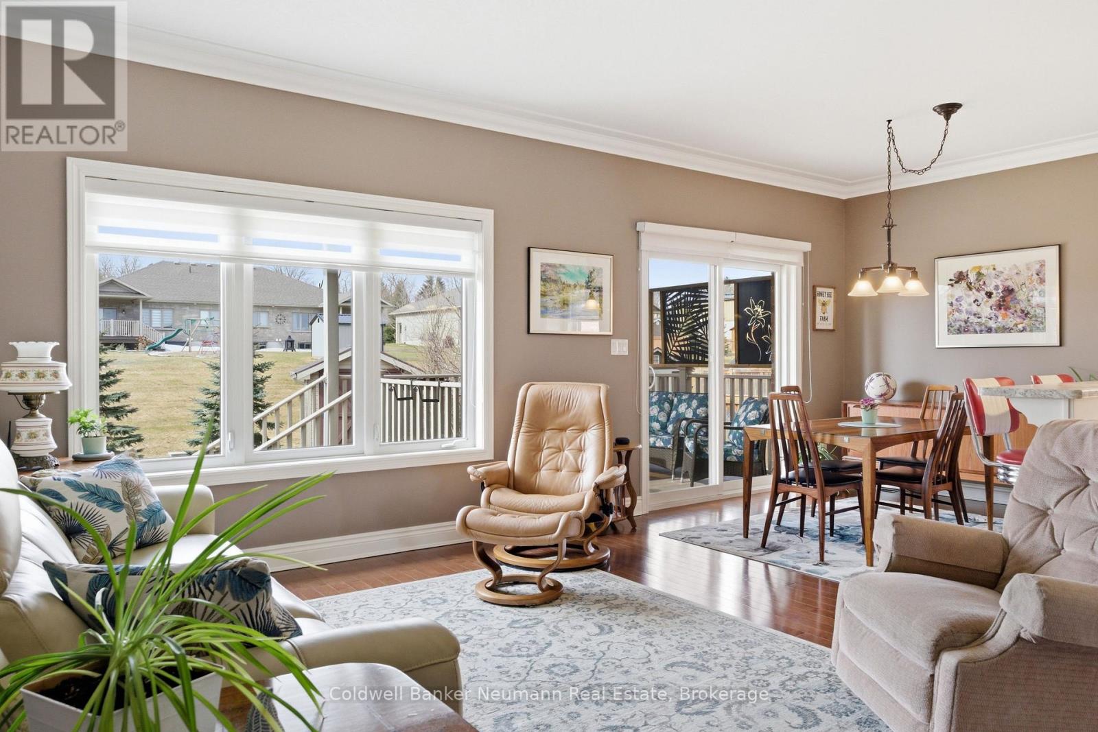 12 Brown Street S, Minto, Ontario  N0G 1M0 - Photo 11 - X12918044