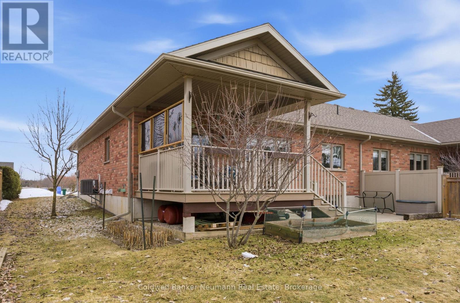 12 Brown Street S, Minto, Ontario  N0G 1M0 - Photo 32 - X12918044