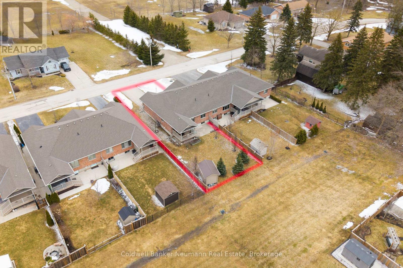 12 Brown Street S, Minto, Ontario  N0G 1M0 - Photo 42 - X12918044