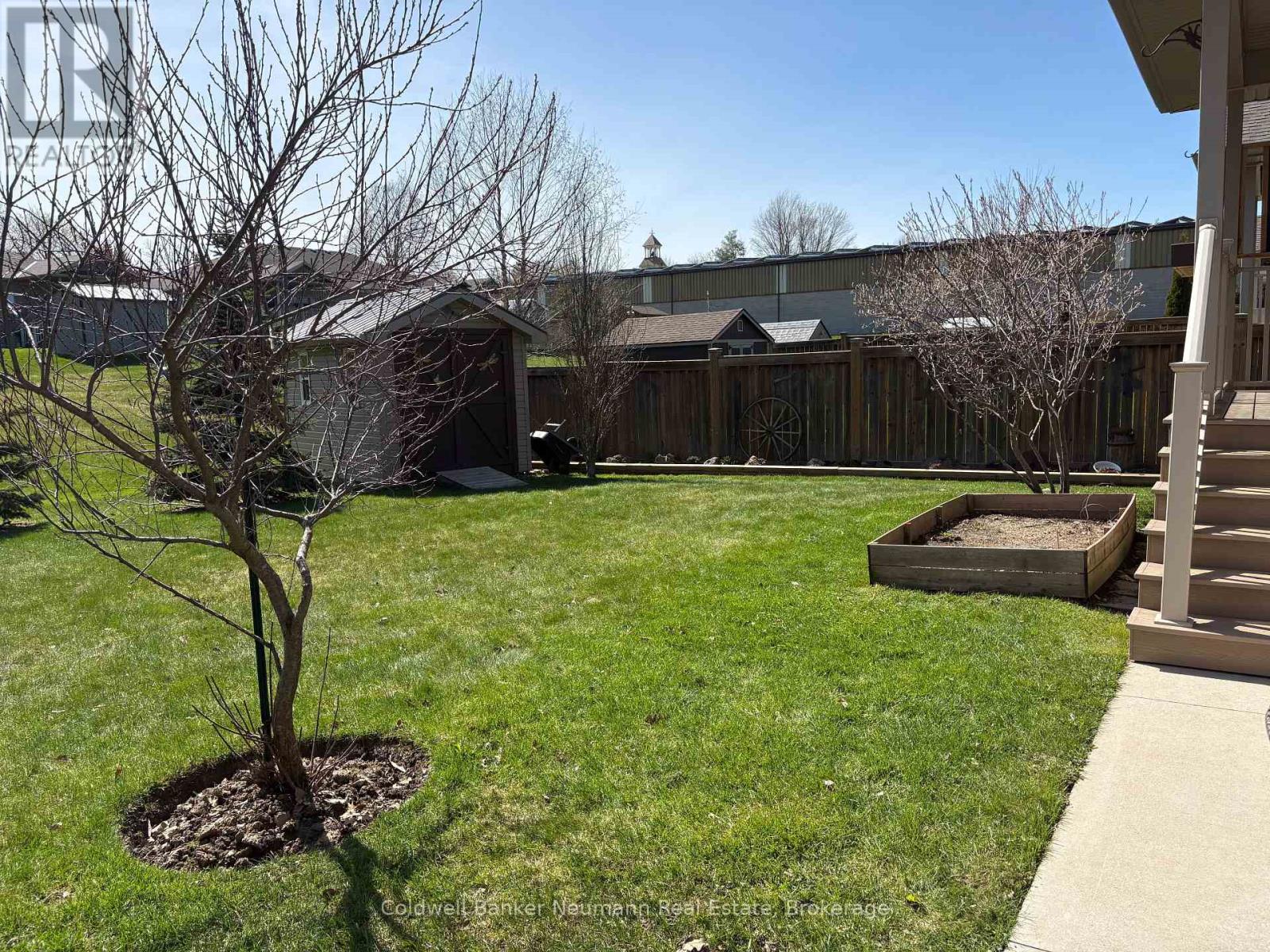 12 Brown Street S, Minto, Ontario  N0G 1M0 - Photo 47 - X12918044