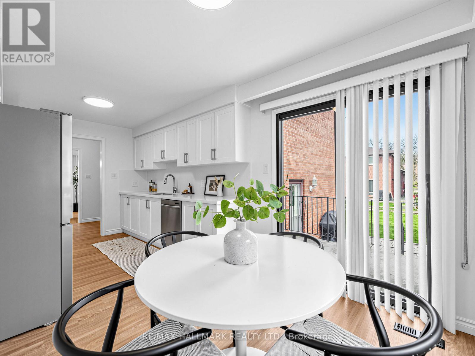 51 Lambeth Square, Toronto, Ontario  M1W 3B3 - Photo 14 - E13049812