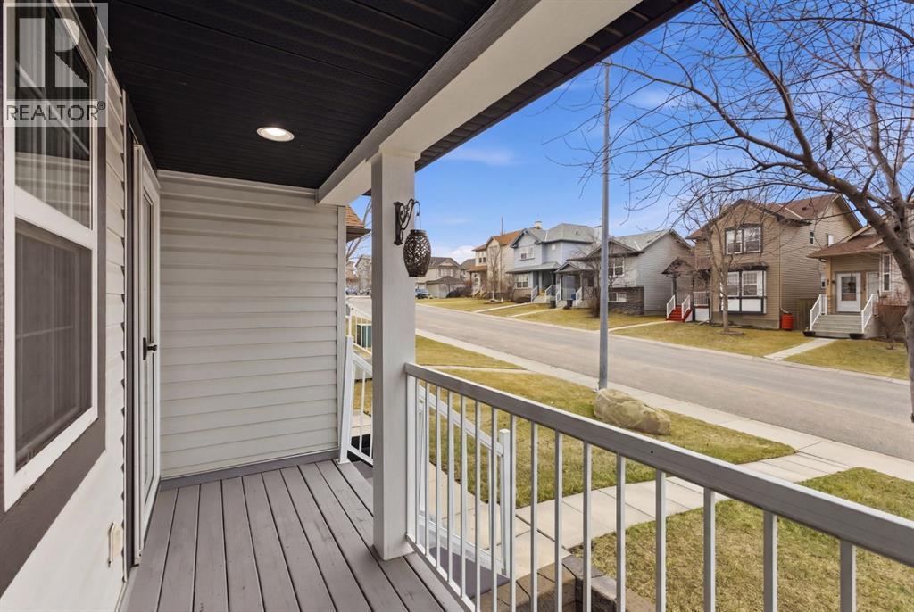 44 Cimarron Grove Way, Okotoks, Alberta  T1S 2L9 - Photo 3 - A2305641