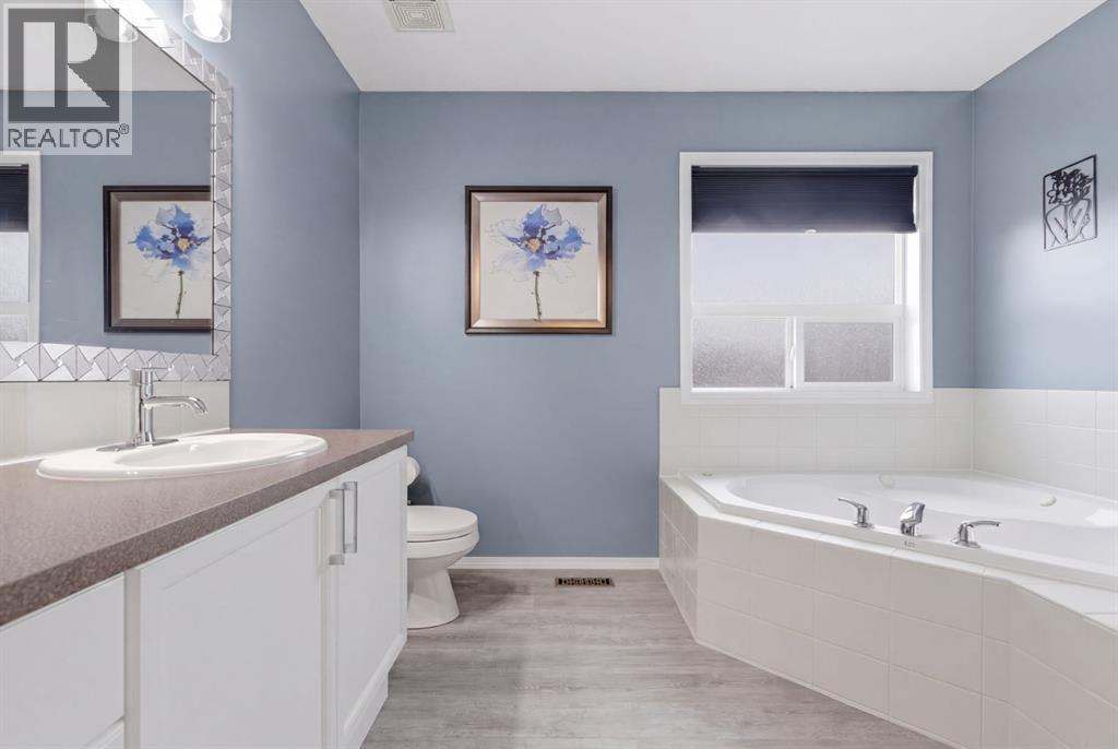 44 Cimarron Grove Way, Okotoks, Alberta  T1S 2L9 - Photo 34 - A2305641