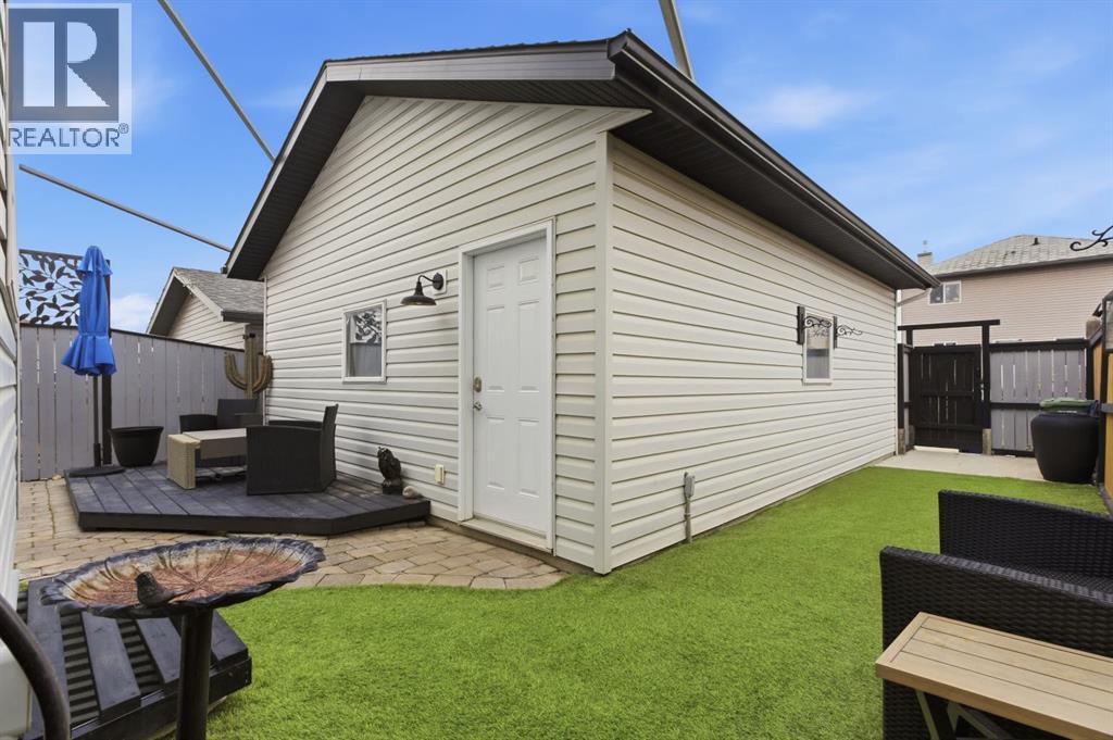 44 Cimarron Grove Way, Okotoks, Alberta  T1S 2L9 - Photo 43 - A2305641