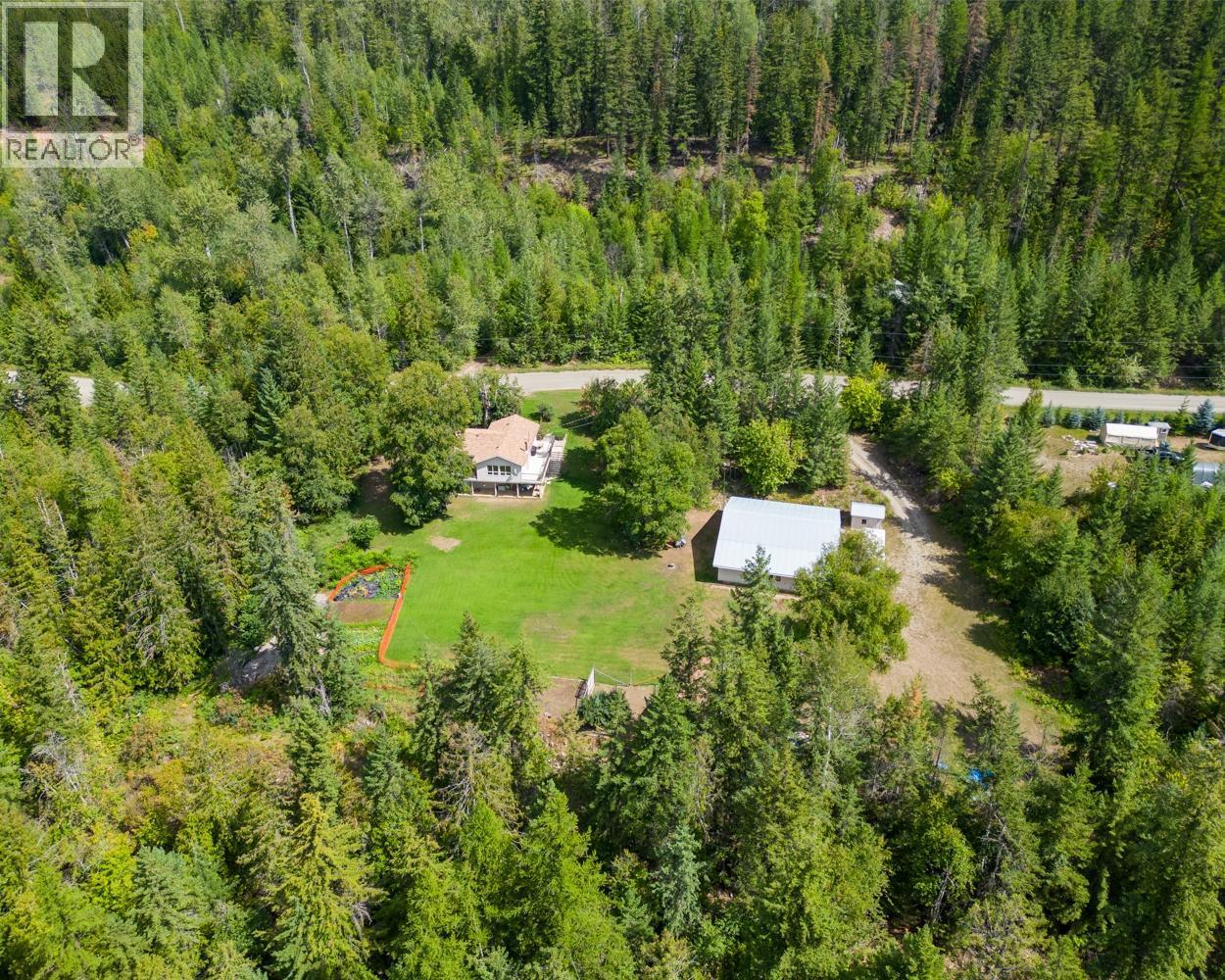 467 Meadow Creek Road, Meadow Creek, British Columbia  V0G 1N0 - Photo 3 - 10383596