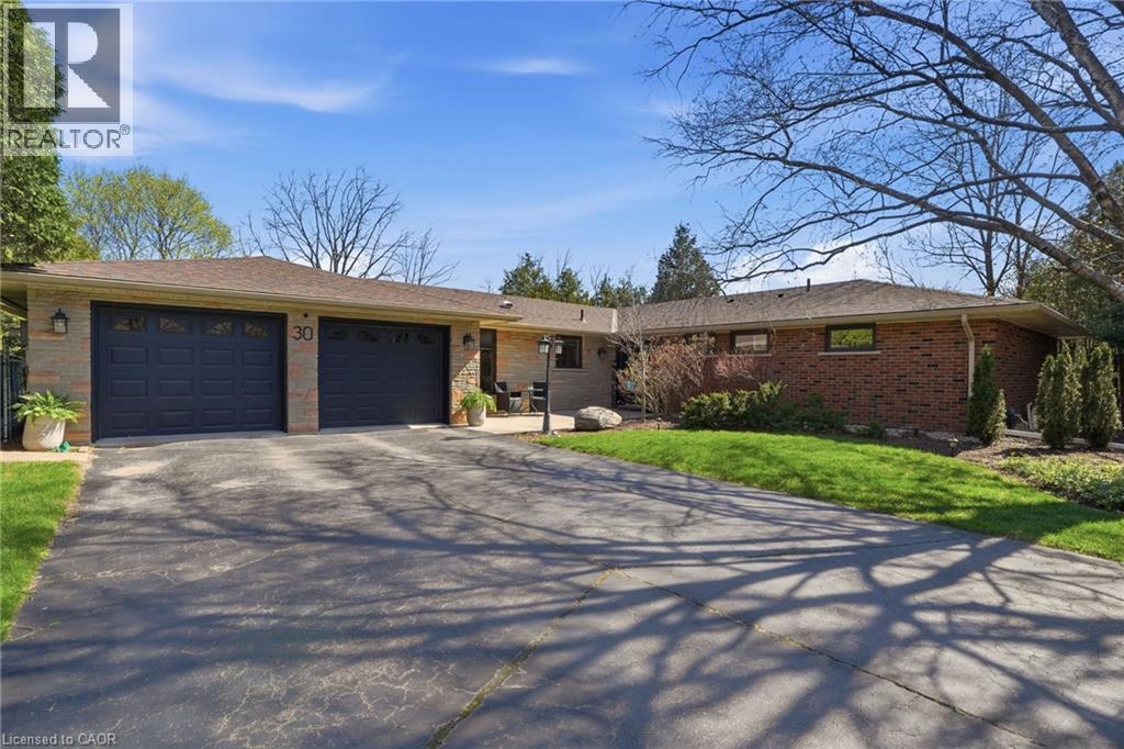 30 CARL Crescent, Waterdown, Ontario