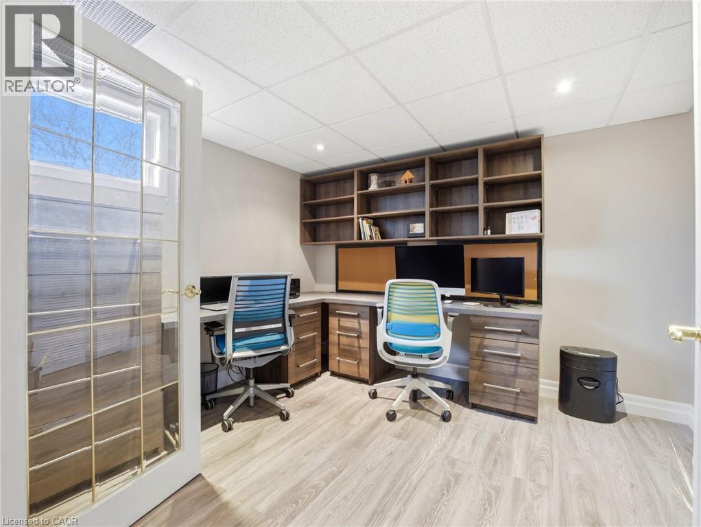 30 Carl Crescent, Waterdown, Ontario  L8B 0G5 - Photo 35 - 40824316