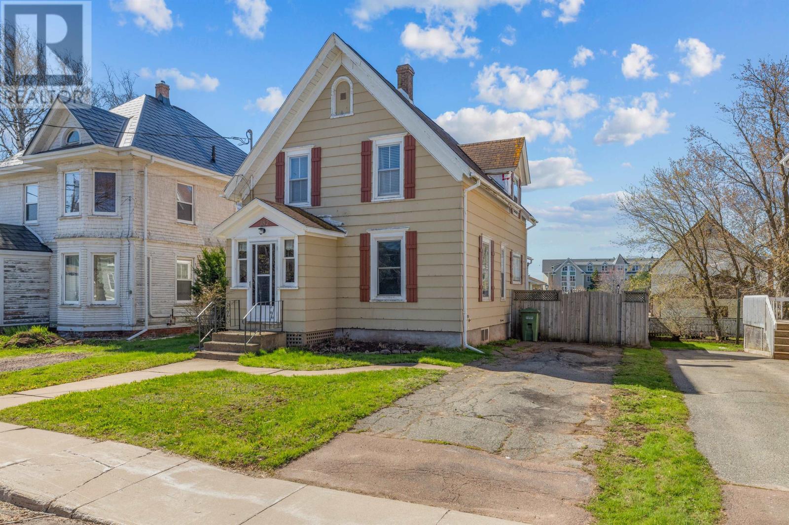 182 Hanover Street, Summerside, Prince Edward Island  C1E 1E6 - Photo 1 - 202608731