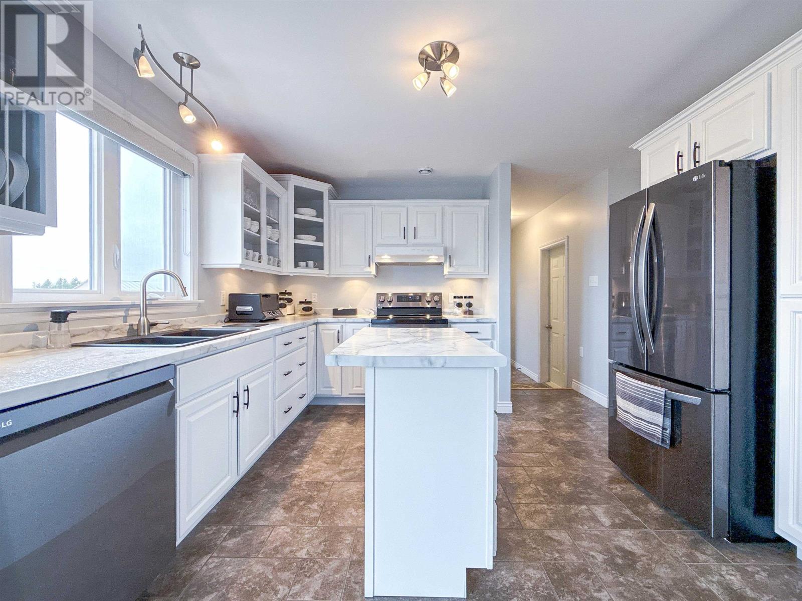 146 Mason Road, Stratford, Prince Edward Island  C1B 2G2 - Photo 10 - 202608734