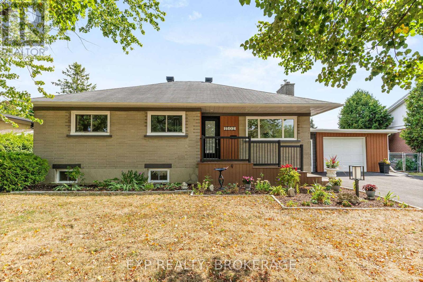 1502 Farnsworth Avenue, Ottawa, Ontario  K1H 7C3 - Photo 2 - X12720966