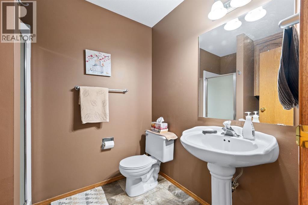 4002 63 Avenue, Lloydminster, Alberta  T9V 2X8 - Photo 15 - A2304651