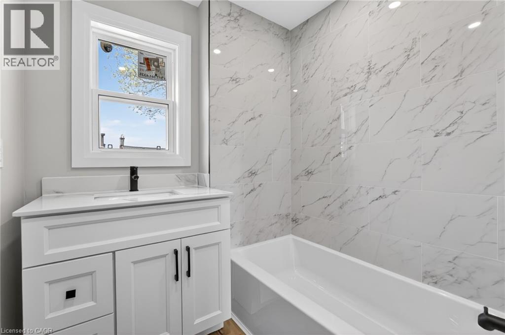 20 Avenue Place, Welland, Ontario  L3B 4B1 - Photo 33 - 40824521