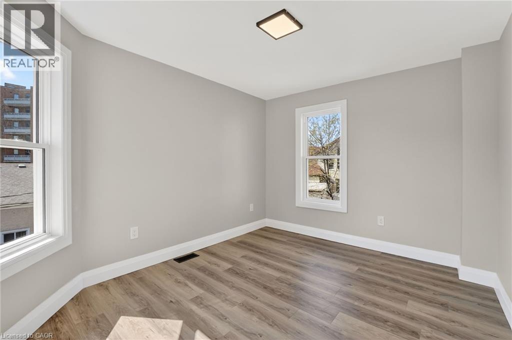 20 Avenue Place, Welland, Ontario  L3B 4B1 - Photo 29 - 40824521