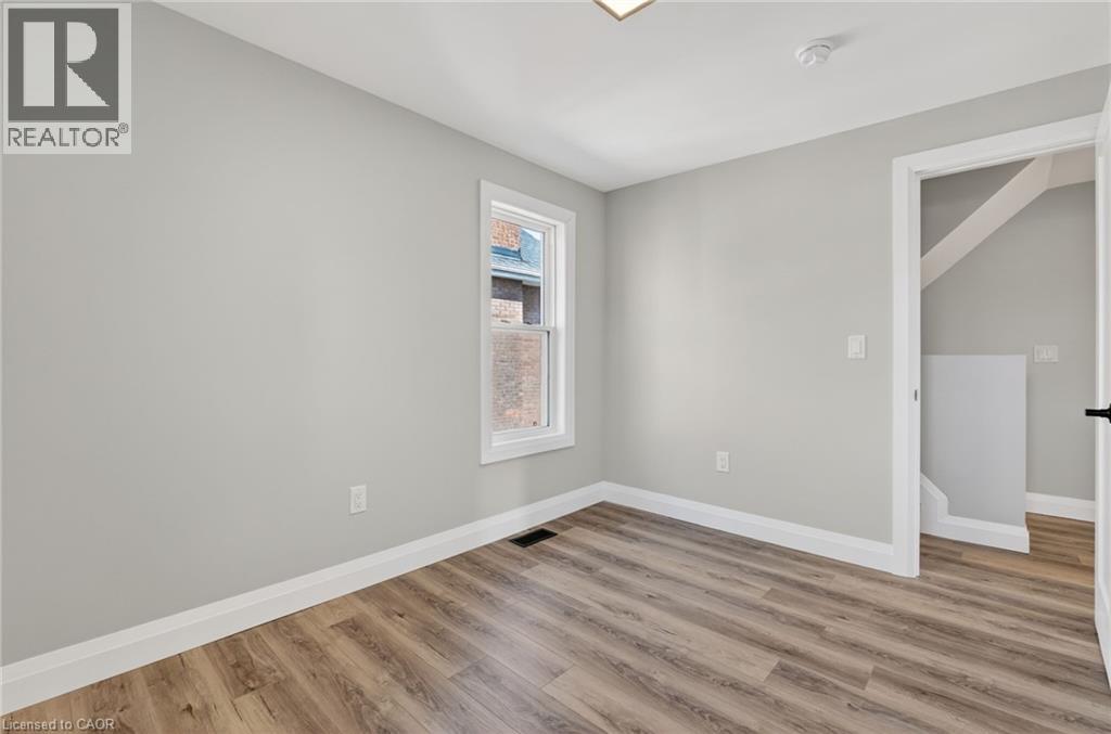 20 Avenue Place, Welland, Ontario  L3B 4B1 - Photo 35 - 40824521