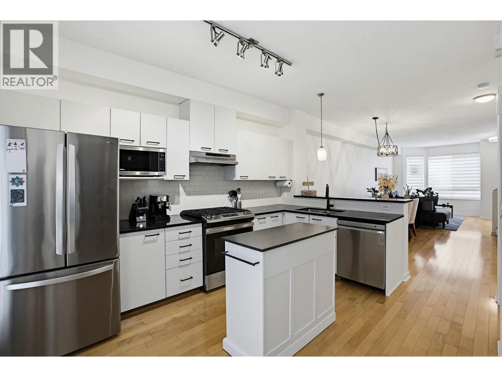 16 100 Klahanie Drive, Port Moody, British Columbia  V3H 5K3 - Photo 13 - R3116025