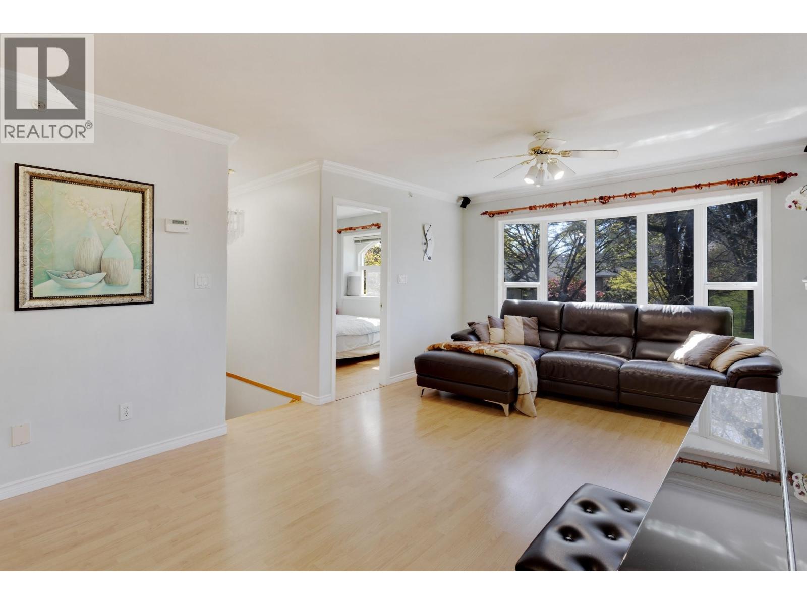 4708 Inverness Street, Vancouver, British Columbia  V5V 4X6 - Photo 2 - R3114864