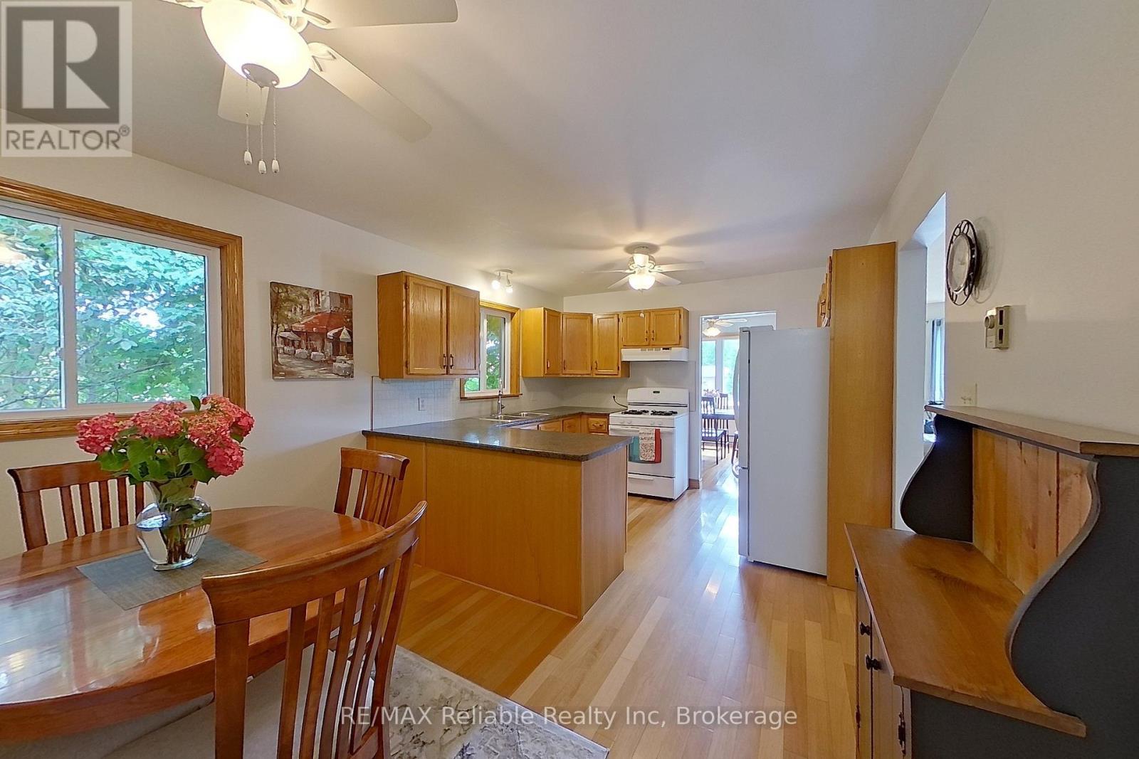 25 Jordan Drive, North Huron, Ontario  N0G 1E0 - Photo 12 - X12662334