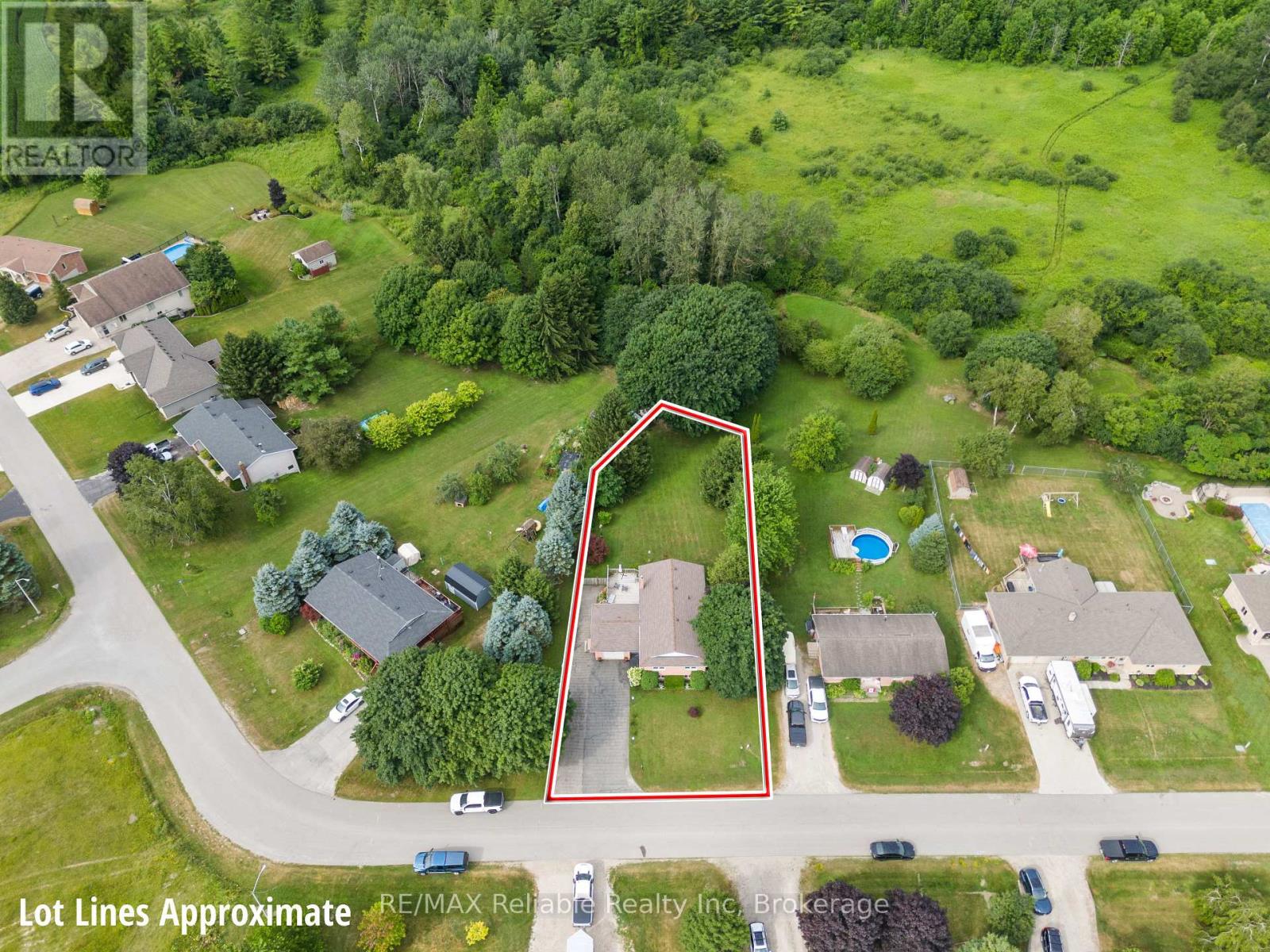 25 Jordan Drive, North Huron, Ontario  N0G 1E0 - Photo 35 - X12662334