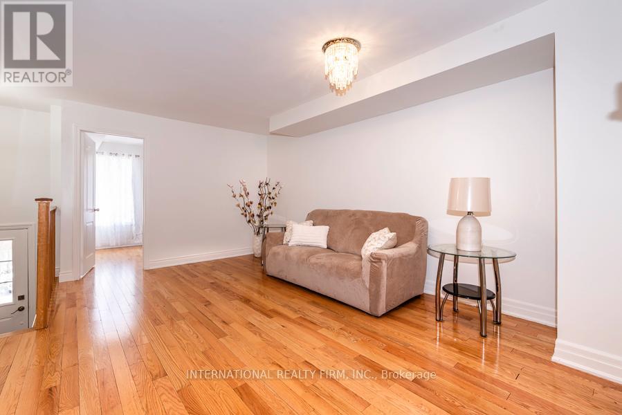 28 Camps Lane, Toronto, Ontario  M1E 0B2 - Photo 15 - E13038830