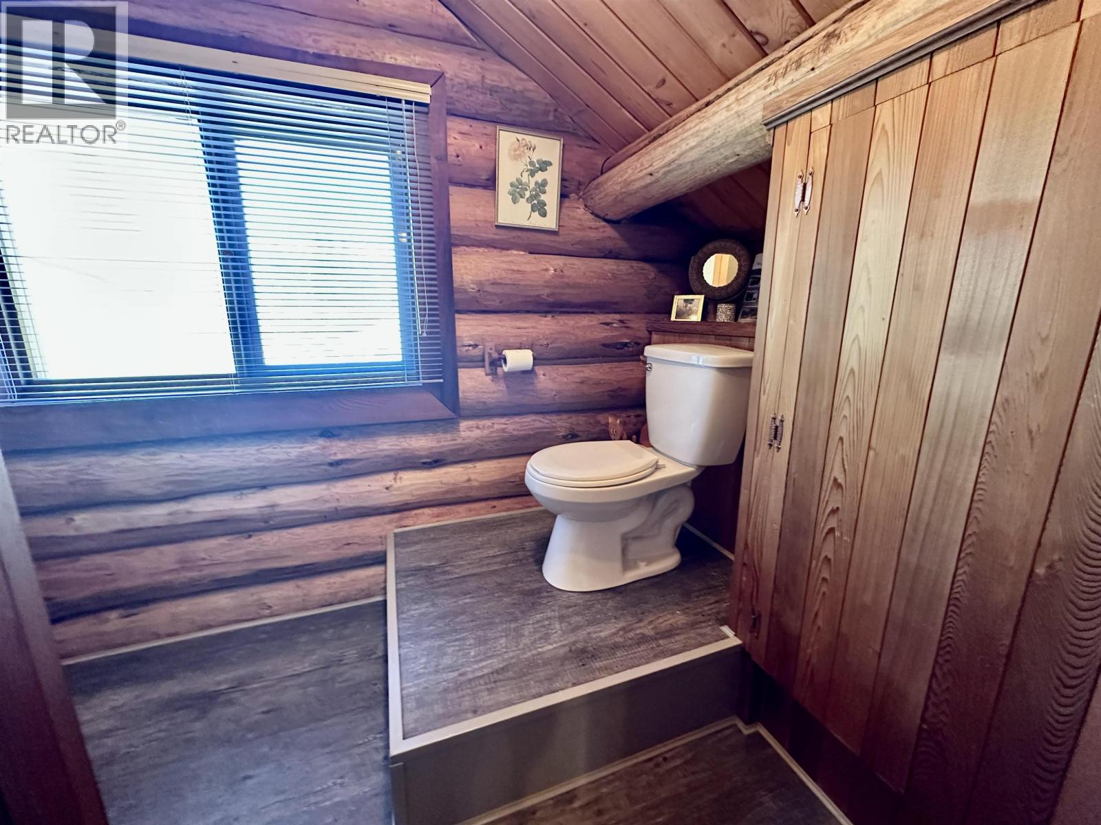 6640 Rayfield Road, 70 Mile House, British Columbia  V0K 2K2 - Photo 17 - R3116407