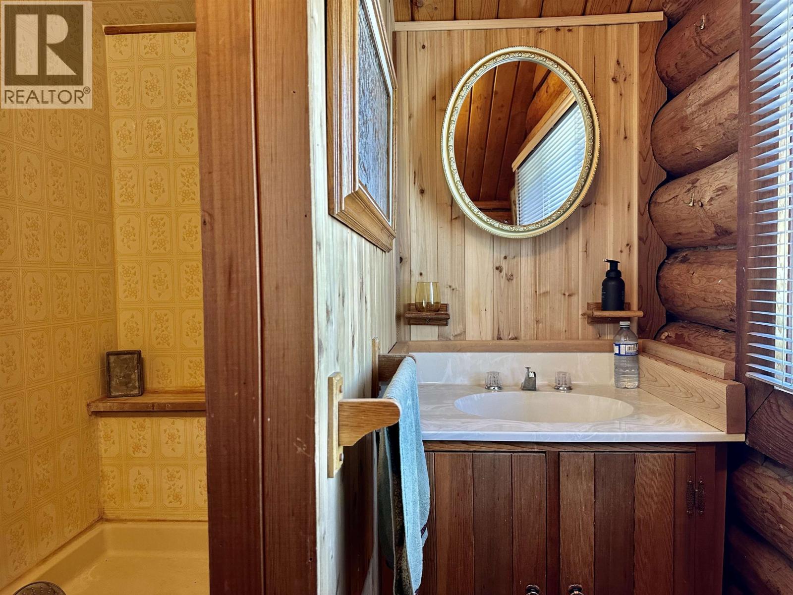 6640 Rayfield Road, 70 Mile House, British Columbia  V0K 2K2 - Photo 18 - R3116407