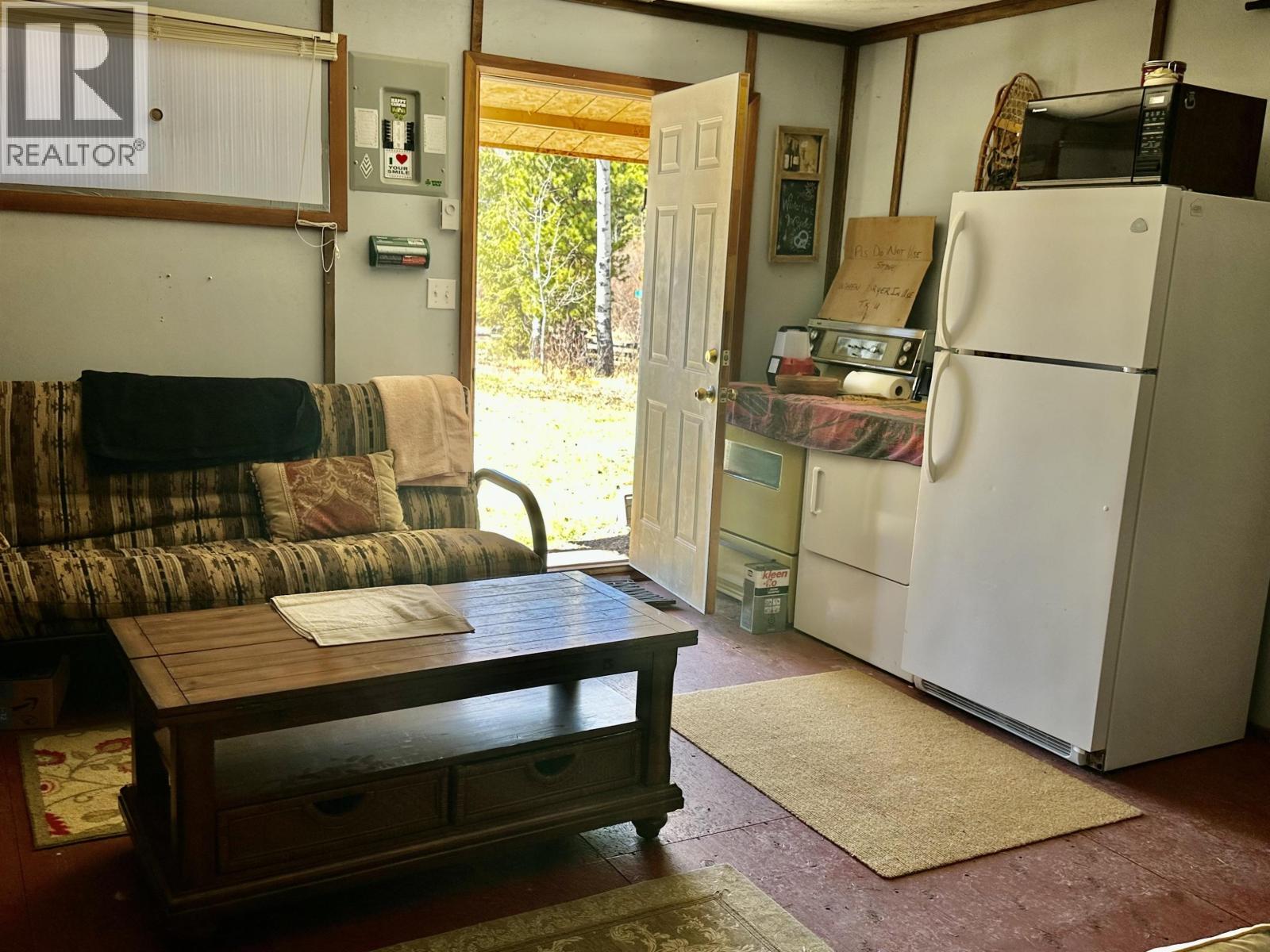 6640 Rayfield Road, 70 Mile House, British Columbia  V0K 2K2 - Photo 30 - R3116407