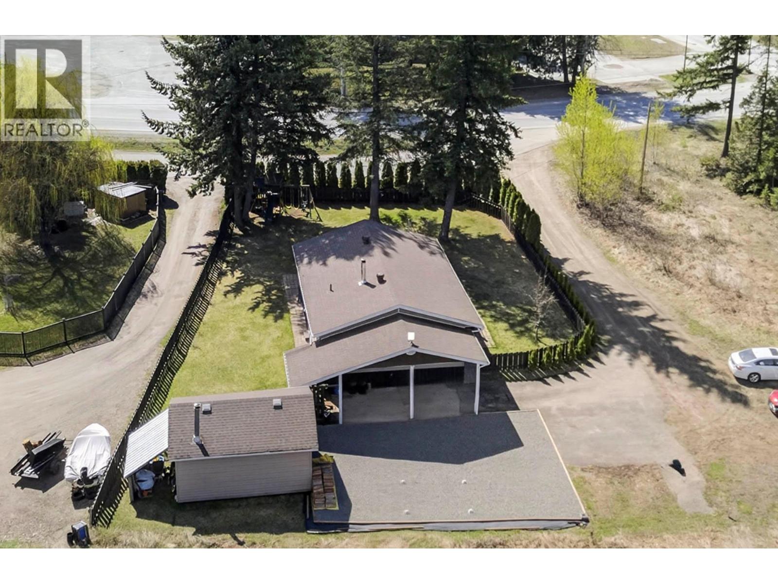 115 Norfolk Road, Clearwater, British Columbia  V0E 1N1 - Photo 2 - 10384087