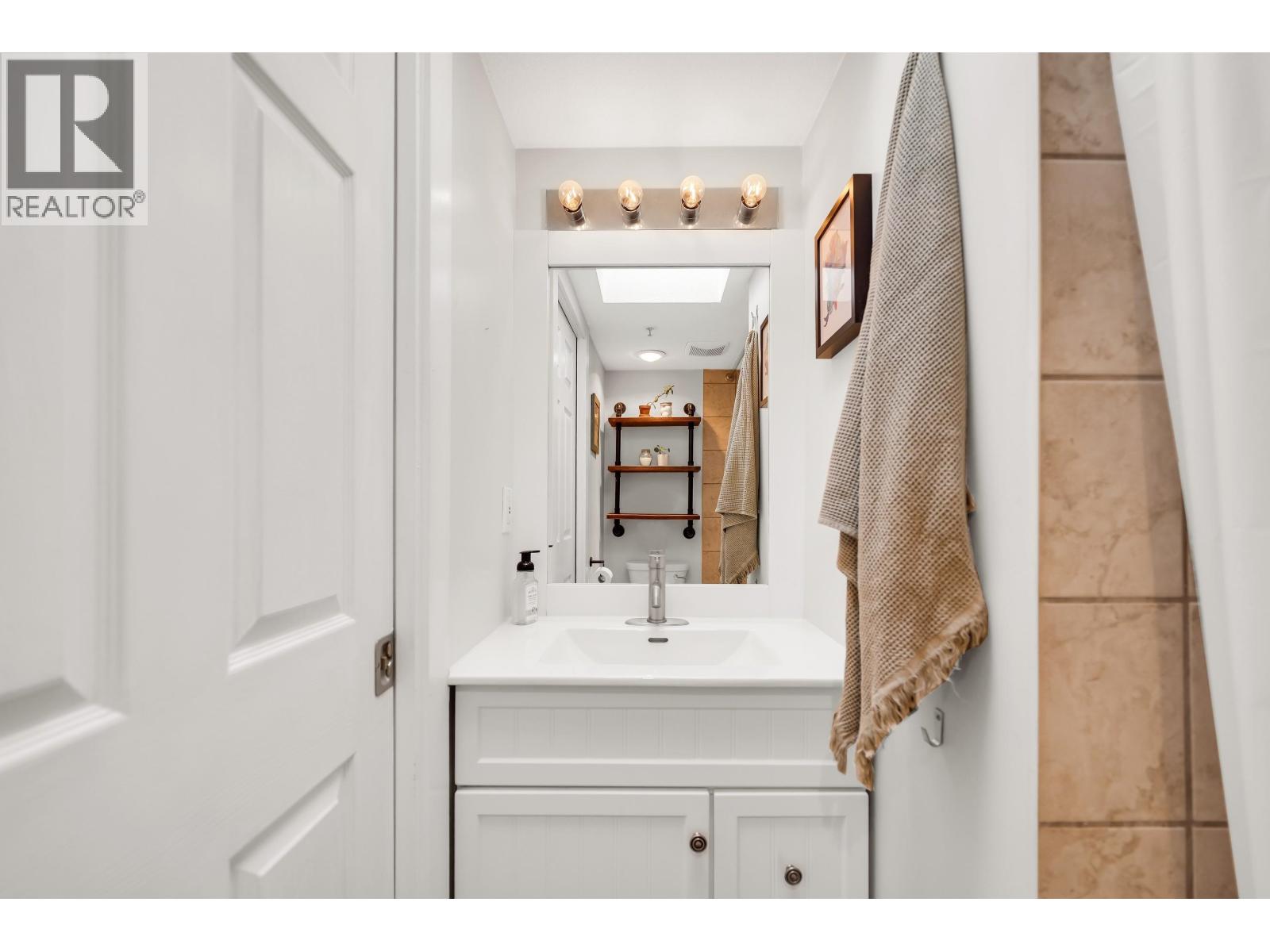 C311 40140 Willow Crescent, Squamish, British Columbia  V8B 0M1 - Photo 15 - R3116325