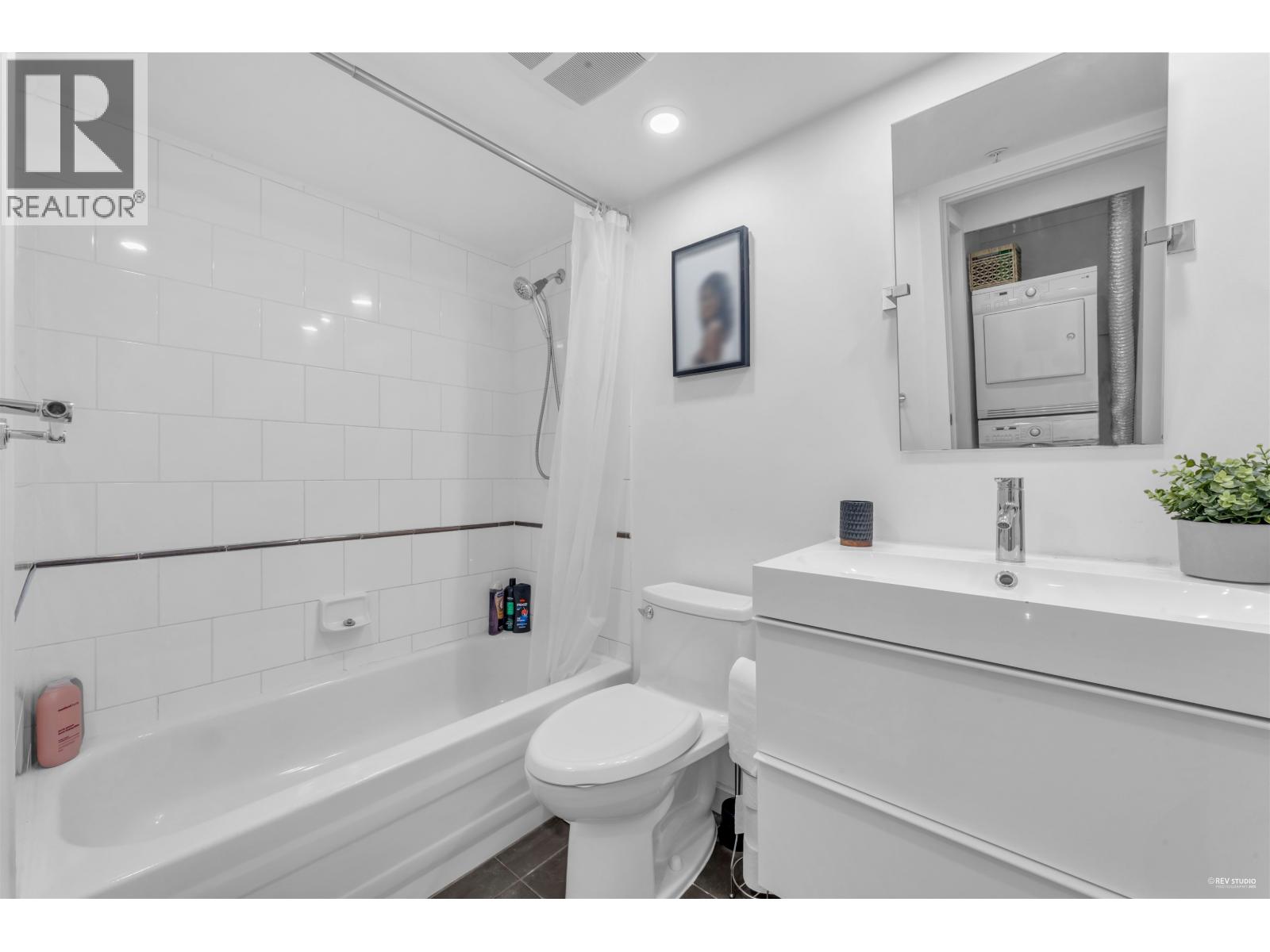 2106 1331 W Georgia Street, Vancouver, British Columbia  V6E 4P1 - Photo 5 - R3116332