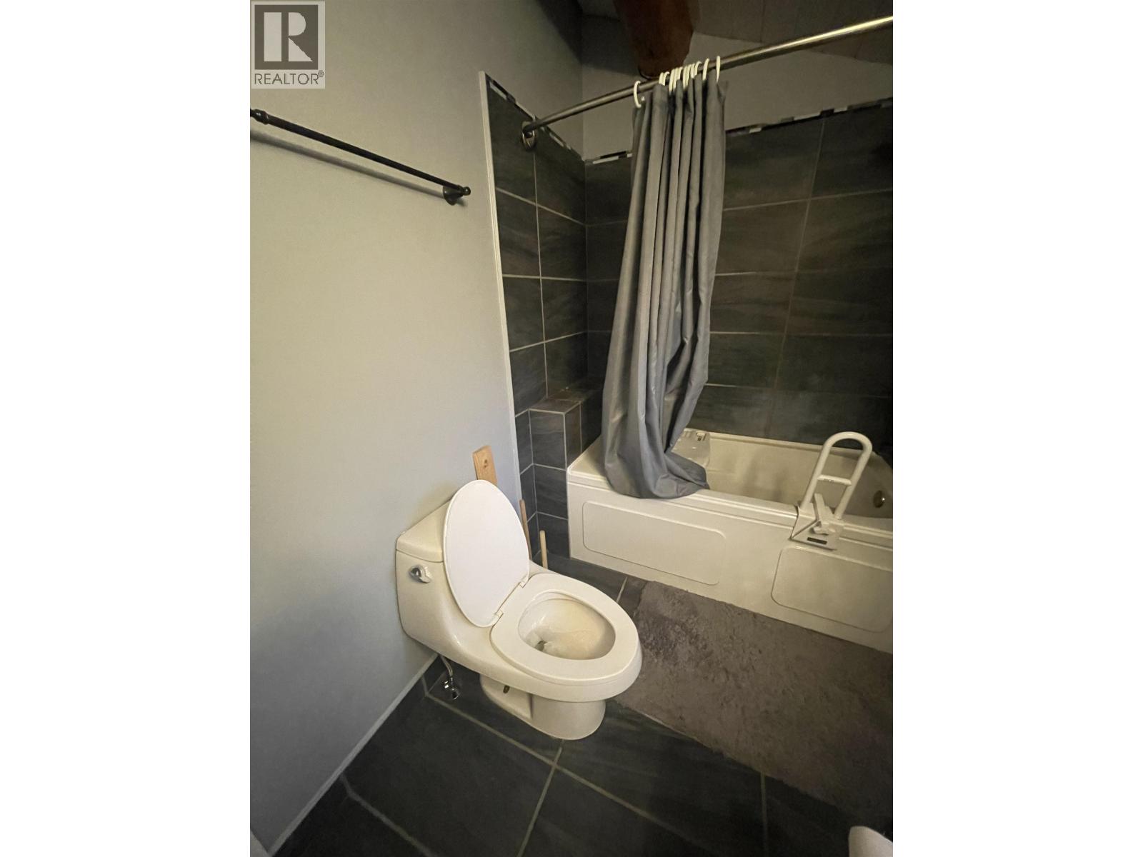 3101 SOLOMON WAY Terrace Photo 29