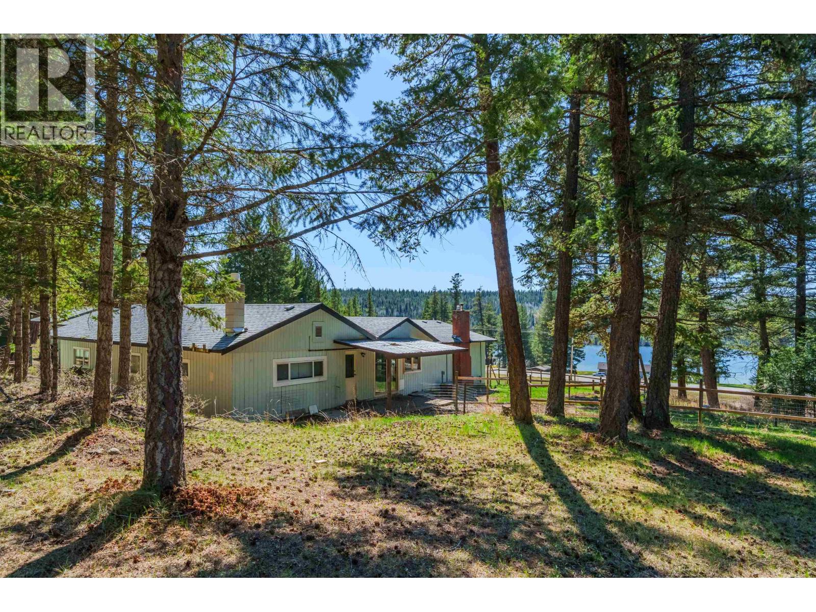 3559 S Cariboo 97 Highway, Lac La Hache, British Columbia  V0K 1T1 - Photo 1 - R3082803